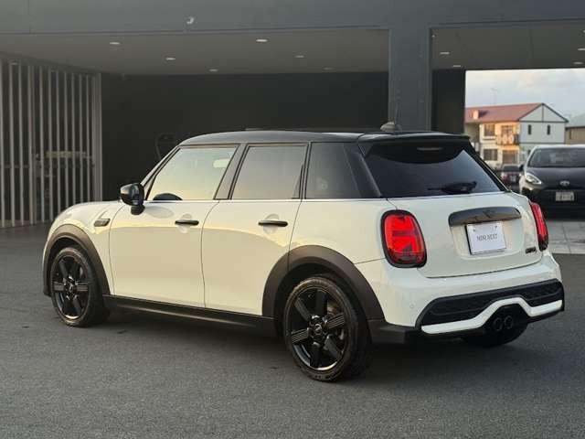 MINI クーパーS クラシック・トリム ミニクーパーS5ドア・認定中古車・パドルシフト・ETC・ドラレコ・クルーズコントロール(12枚目)