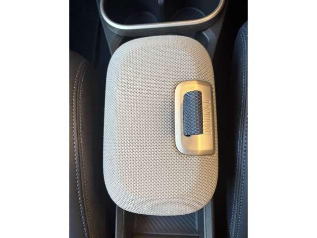 MINI クーパーS フェイバード・トリム Mパッケージ 認定中古車 保証整備付 弊社試乗車 ナビ ETC ドラレコ バックカメラ 電動シート ハーマンカードン 衝突軽減ブレーキ 障害物ソナー レーンキープ アクティブクルコン LEDライト(15枚目)