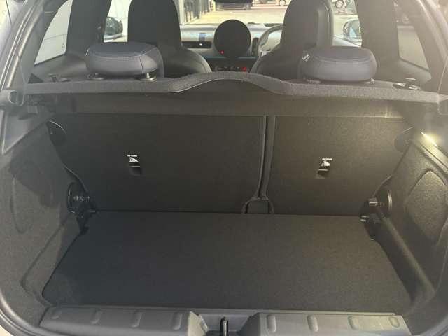 MINI クーパーS フェイバード・トリム Mパッケージ 認定中古車 保証整備付 弊社試乗車 ナビ ETC ドラレコ バックカメラ 電動シート ハーマンカードン 衝突軽減ブレーキ 障害物ソナー レーンキープ アクティブクルコン LEDライト(31枚目)