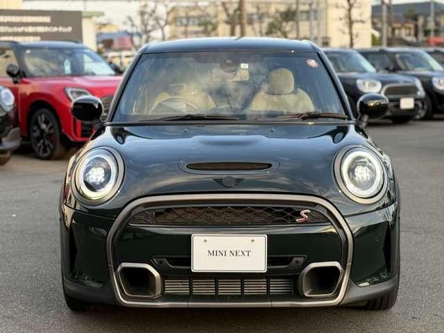 ＭＩＮＩ クーパーＳ　レゾリュート・エディション　認定中古車・アップルカープレイ・１８インチ純正ホイール・ＥＴＣ・ヘッドアップディスプレイ・クルーズコントロール・シートヒーター（9枚目）