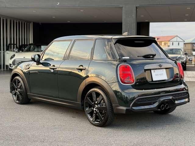 ＭＩＮＩ クーパーＳ　レゾリュート・エディション　認定中古車・アップルカープレイ・１８インチ純正ホイール・ＥＴＣ・ヘッドアップディスプレイ・クルーズコントロール・シートヒーター（15枚目）