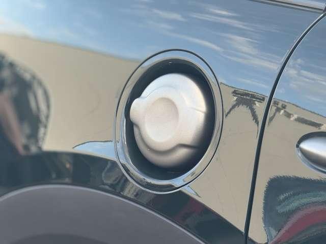 ＭＩＮＩ クーパーＳ　レゾリュート・エディション　認定中古車・アップルカープレイ・１８インチ純正ホイール・ＥＴＣ・ヘッドアップディスプレイ・クルーズコントロール・シートヒーター（17枚目）