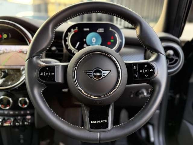 ＭＩＮＩ クーパーＳ　レゾリュート・エディション　認定中古車・アップルカープレイ・１８インチ純正ホイール・ＥＴＣ・ヘッドアップディスプレイ・クルーズコントロール・シートヒーター（18枚目）