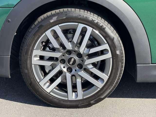 ＭＩＮＩ クーパーＳ　クラシック・トリム　ナビ　ＥＴＣ　バックカメラ　電動シート　衝突軽減ブレーキ　アイドリングストップ　障害物ソナー　レーンキープ（41枚目）