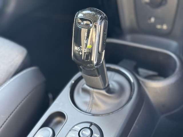 ＭＩＮＩ クーパーＤ　クラシック・トリム　ミニクーパーＤ５ドア・認定中古車・１６インチ純正ホイール・ＥＴＣ・アップルカープレ・ＡＣＣ（31枚目）