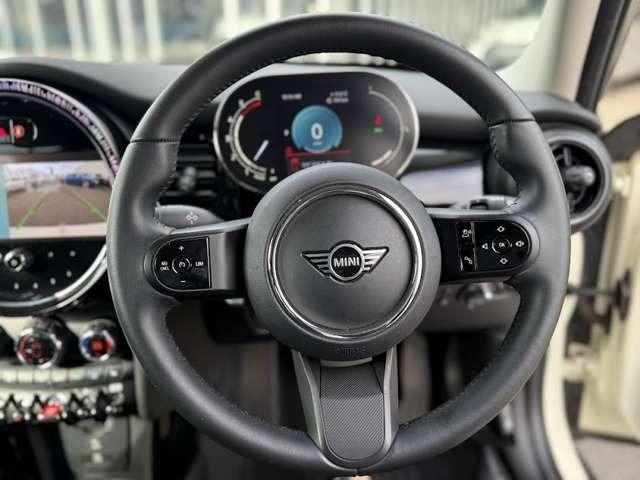 ＭＩＮＩ クーパーＤ　クラシック・トリム　ミニクーパーＤ５ドア・プレミアムプラスＰＫＧ・アップルカープレイ・クルコン・ＥＴＣ・シートヒーター・１６インチ純正ホイール（15枚目）
