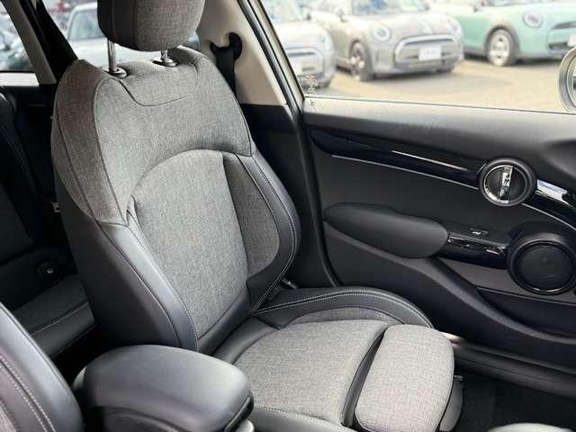 ＭＩＮＩ クーパーＤ　クラシック・トリム　ミニクーパーＤ５ドア・プレミアムプラスＰＫＧ・アップルカープレイ・クルコン・ＥＴＣ・シートヒーター・１６インチ純正ホイール（30枚目）