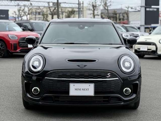 ＭＩＮＩ クーパーＳＤ　クラブマン　クラシック・トリム　ミニクーパーＳＤクラブマン・認定中古車・アップルカープレイ・クルーズコントロール・１８インチ純正ホイール・ピアノブラックエクステリア・ドラレコ・ＥＴＣ（3枚目）