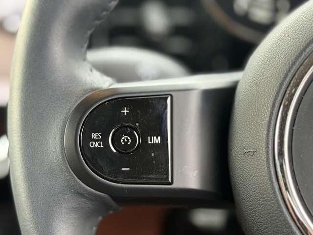 ＭＩＮＩ クーパーＳＤ　クラシック・トリム　ミニクーパーＳＤ５ドア・認定中古車・ブラウンレザー・シートヒーター・ドラレコ・ＥＴＣ・クルーズコントロール・アップルカープレイ・１７インチ純正ホイール（15枚目）