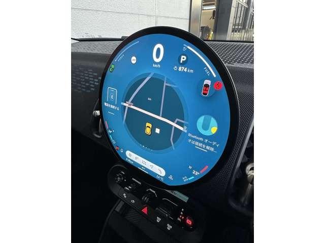 ＭＩＮＩ カントリーマンＤ　クラシック・トリム　ミニ　カントリーマン　Ｄ　認定中古車　弊社試乗車　　ブリティッシュ・レーシング・グリーン／ブラックルーフ（30枚目）