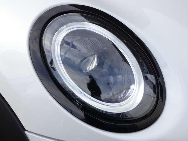 �ȉ~�`�̉��炵���f�C���C�g����������Ă��܂��I