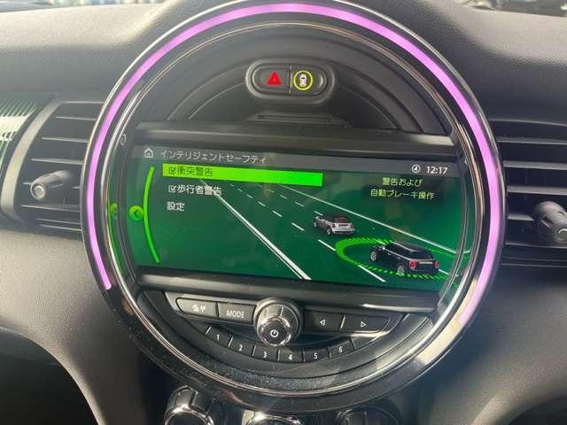 �Փ˔�Q�y���u���[�L���ځI�Փ˂̉\��������ꍇ�A�x��������A�u���[�L���쓮���܂��I