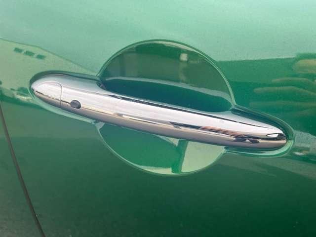 �L�[���|�P�b�g��o�b�O�ɓ���Ă����΁A�h�A�m�u�ɂ���{�^�������������Ń��b�N�^�A�����b�N���ł���X�}�[�g�L�[�I