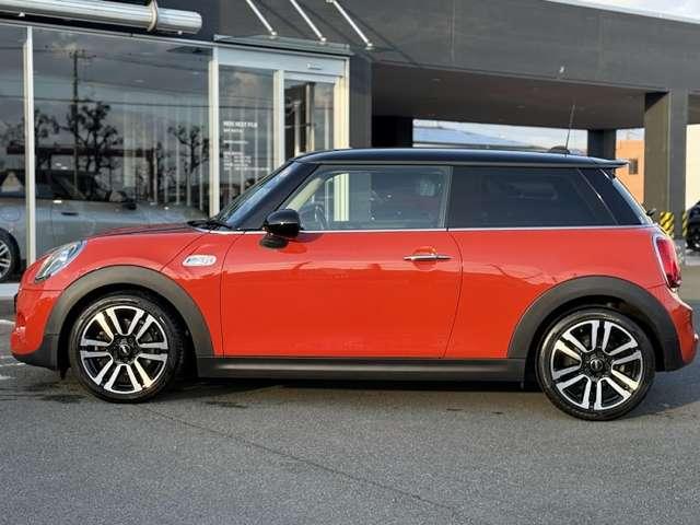 ＭＩＮＩ クーパーＳ　ナビ・ＥＴＣ・ＡＣＣ・シートヒーター・パドルシフト・ハーマンカードンスピーカー・レザーシート（14枚目）