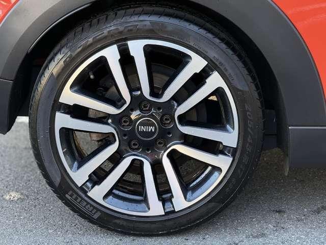 ＭＩＮＩ クーパーＳ　ナビ・ＥＴＣ・ＡＣＣ・シートヒーター・パドルシフト・ハーマンカードンスピーカー・レザーシート（17枚目）