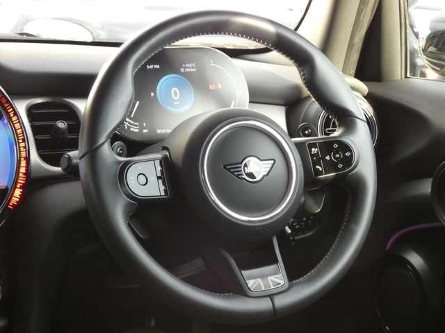 ＭＩＮＩ クーパーＳ　ミニ・ユアーズ・トリム　認定中古車・ナビ・アクティブクルーズコントロール・シートヒーター・純正ホイール・レザーシート・スマホ充電（18枚目）