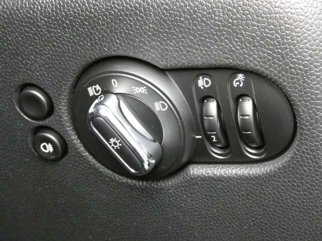 ＭＩＮＩ クーパーＳ　ミニ・ユアーズ・トリム　認定中古車・ナビ・アクティブクルーズコントロール・シートヒーター・純正ホイール・レザーシート・スマホ充電（36枚目）