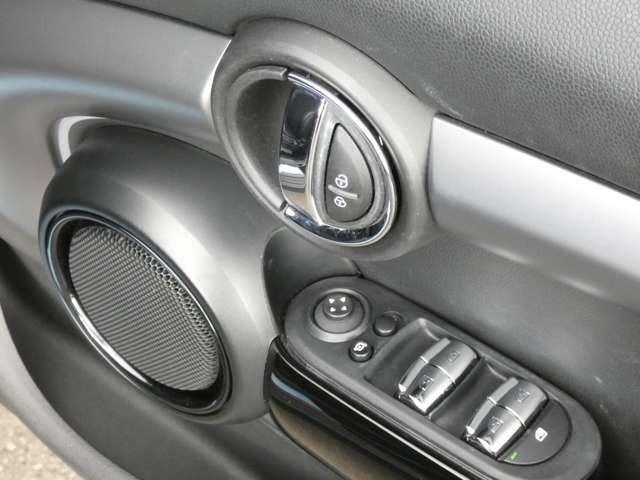 ＭＩＮＩ クーパーＳ　ミニ・ユアーズ・トリム　認定中古車・ナビ・アクティブクルーズコントロール・シートヒーター・純正ホイール・レザーシート・スマホ充電（37枚目）