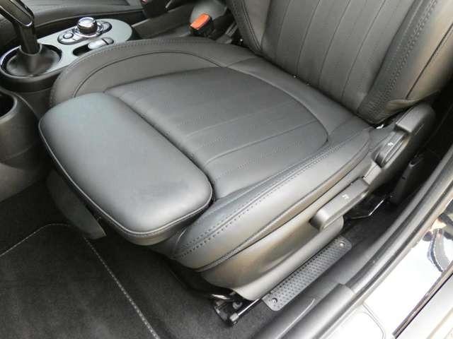 ＭＩＮＩ クーパーＳ　ミニ・ユアーズ・トリム　認定中古車・ナビ・アクティブクルーズコントロール・シートヒーター・純正ホイール・レザーシート・スマホ充電（42枚目）