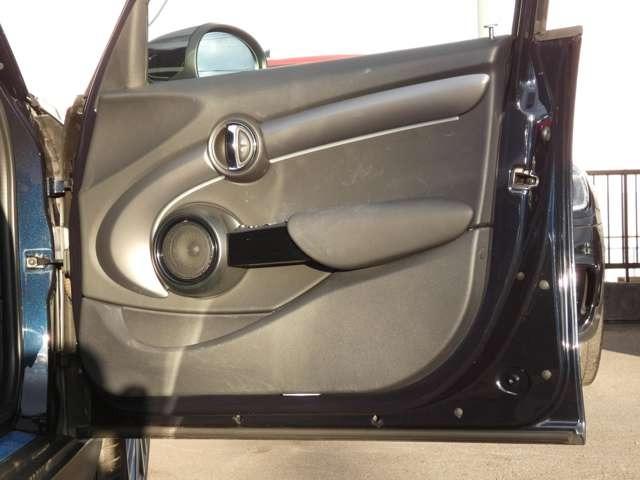 ＭＩＮＩ クーパーＳ　ミニ・ユアーズ・トリム　認定中古車・ナビ・アクティブクルーズコントロール・シートヒーター・純正ホイール・レザーシート・スマホ充電（47枚目）