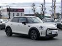 ＭＩＮＩ クーパーＤ　クラシック・トリム　ミニクーパーＤ５ドア・プレミアムプラスＰＫＧ・アップルカープレイ・クルコン・ＥＴＣ・シートヒーター・１６インチ純正ホイール（6枚目）