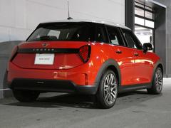 ����������ǥ����顼�ˤƥ��ƥʥ󥹤ʤɤ���ǽ���ݾ��դ�ǧ����ż֤Ȥʤ�ޤ������������ܤˤ⤪���������Ǽ�����˹Ԥ���������ޤ�Ǽ�֡�����Ǽ�֡ˤ������ޤ��� 2