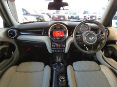 ����ѥͼ���ϡ��ͣɣΣɤ��Τʤ���Υǥ������Ƨ�����Ƥ��ޤ��� 3