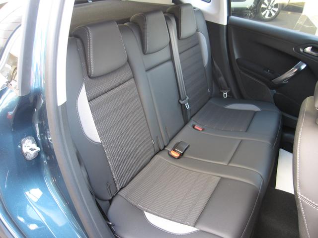 アリュール 新車保証 カープレイ シートヒーター(10枚目)