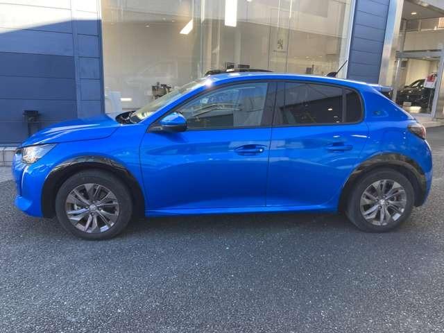 弊社ではせっかくご来店いただきましても商談などにより展示・保管店舗が複数御座いますので、現車確認・ご試乗などをご希望の際には、事前にお問い合わせの上ご確認下さいます様、お願い申上げます。