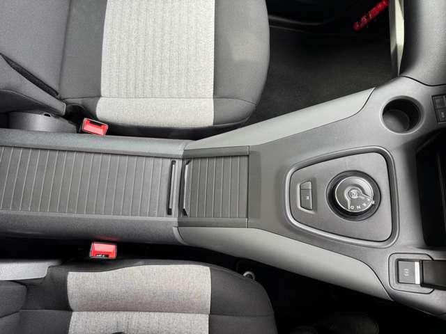 ベルランゴ シャイン　ＥＴＣ　ドライブレコーダー　純正１６インチＡＷ　ＡＣＣ（20枚目）