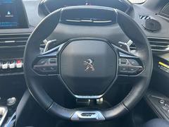 パドルシフト付きレザーステアリング！ 5