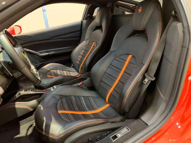 ４８８ＧＴＢ 　Ｆ１　ＤＣＴ　ＲｏｓｓｏＤｉｎｏ　ＬＥＤ付カーボン　Ｆプロテクション　２０インチ鍛造ダークペイントＡＷ　ゴールドブレーキキャリパー　スクーデリアフェラーリフェンダーエンブレム（5枚目）