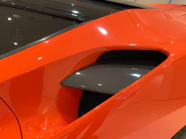 ４８８ＧＴＢ 　Ｆ１　ＤＣＴ　ＲｏｓｓｏＤｉｎｏ　ＬＥＤ付カーボン　Ｆプロテクション　２０インチ鍛造ダークペイントＡＷ　ゴールドブレーキキャリパー　スクーデリアフェラーリフェンダーエンブレム（35枚目）