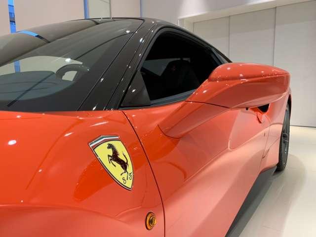 ４８８ＧＴＢ 　Ｆ１　ＤＣＴ　ＲｏｓｓｏＤｉｎｏ　ＬＥＤ付カーボン　Ｆプロテクション　２０インチ鍛造ダークペイントＡＷ　ゴールドブレーキキャリパー　スクーデリアフェラーリフェンダーエンブレム（37枚目）