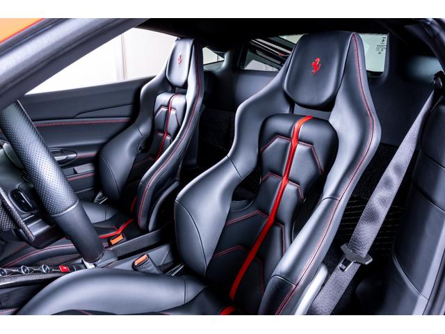 488GTB F1 DCT 認定中古車エクステリアフルカーボン(2枚目)