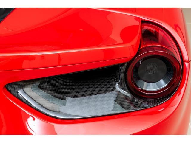 488GTB F1 DCT 認定中古車エクステリアフルカーボン(13枚目)