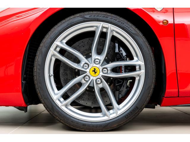 488GTB F1 DCT 認定中古車エクステリアフルカーボン(15枚目)