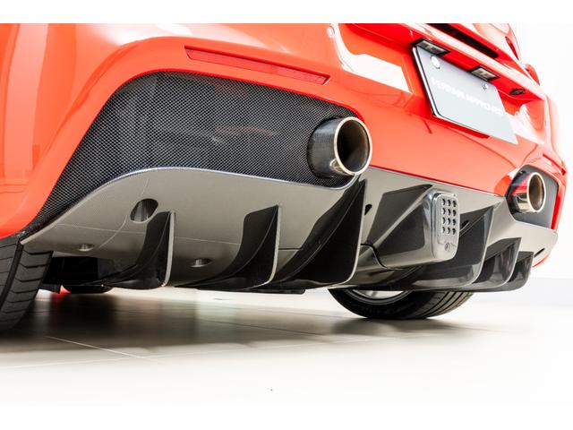 488GTB F1 DCT 認定中古車エクステリアフルカーボン(16枚目)