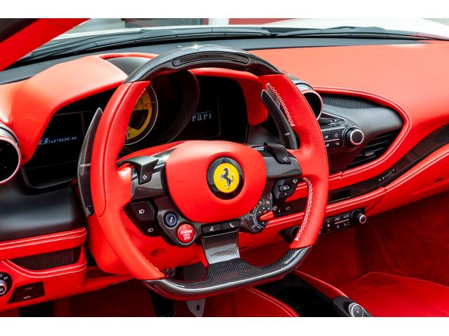 F8スパイダー 認定中古車保証 SpecialColor BiancoItalia 左ハンドル カーボンファイバー(ホイール・フロントスポイラー・アンダードアトリム・サイドスポイラーサイドエアインテークススプリッタ)(22枚目)