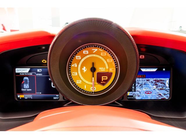 F8スパイダー 認定中古車保証 SpecialColor BiancoItalia 左ハンドル カーボンファイバー(ホイール・フロントスポイラー・アンダードアトリム・サイドスポイラーサイドエアインテークススプリッタ)(25枚目)