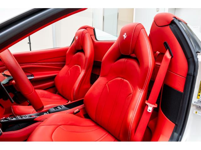 F8スパイダー 認定中古車保証 SpecialColor BiancoItalia 左ハンドル カーボンファイバー(ホイール・フロントスポイラー・アンダードアトリム・サイドスポイラーサイドエアインテークススプリッタ)(30枚目)