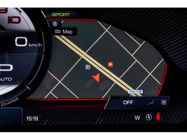 ＳＦ９０ストラダーレ アセットフィオラノ　ＥｘｔｅｎｄｅｄＷａｒｒａｎｔｙ付帯済み　Ｂｉａｎｃｏ　Ｃｅｒｖｉｎｏ　ＡｓｅｔｔｏＦｉｏｒａｎｏパッケージ　左ハンドル　ツートンカラーボディ　ＬＥＤ付きカーボンステアリングホイール（30枚目）