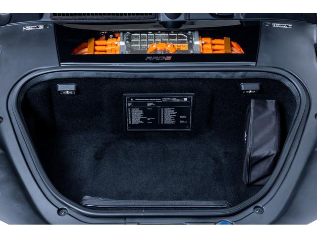 ＳＦ９０ストラダーレ アセットフィオラノ　ＥｘｔｅｎｄｅｄＷａｒｒａｎｔｙ付帯済み　Ｂｉａｎｃｏ　Ｃｅｒｖｉｎｏ　ＡｓｅｔｔｏＦｉｏｒａｎｏパッケージ　左ハンドル　ツートンカラーボディ　ＬＥＤ付きカーボンステアリングホイール（39枚目）