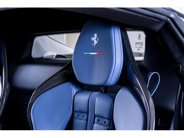 ２９６ＧＴＢ 　新車保証継承　Ｂｉａｎｃｏ　Ｃｅｒｖｉｎｏ　左ハンドル　アルカンターラインナーディティール　サスペンションリフター　ＬＥＤ付きカーボンステアリングホイール　デイトナカーボンファイバーレーシングシート（28枚目）