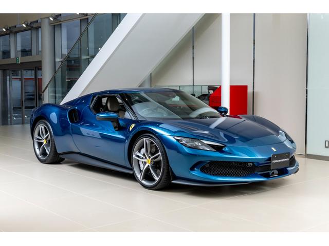 296GTB ベースグレード 新車保証継承 Blu Abu Dhabi 右ハンドル車 カーボンファーバーアッパートンネル・サスペンションリフター・LED付きカーボンファイバーステアリングホイール・カーボンファイバーレーシングシート(5枚目)