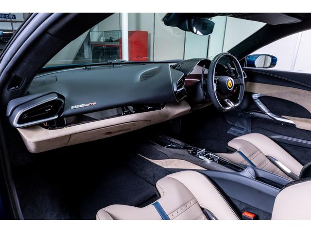 296GTB ベースグレード 新車保証継承 Blu Abu Dhabi 右ハンドル車 カーボンファーバーアッパートンネル・サスペンションリフター・LED付きカーボンファイバーステアリングホイール・カーボンファイバーレーシングシート(28枚目)