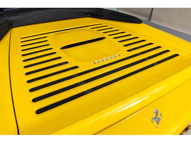 Ｆ３５５ スパイダー　Ｇｉａｌｌｏ　Ｍｏｄｅｎａ　ＭＴ車（25枚目）