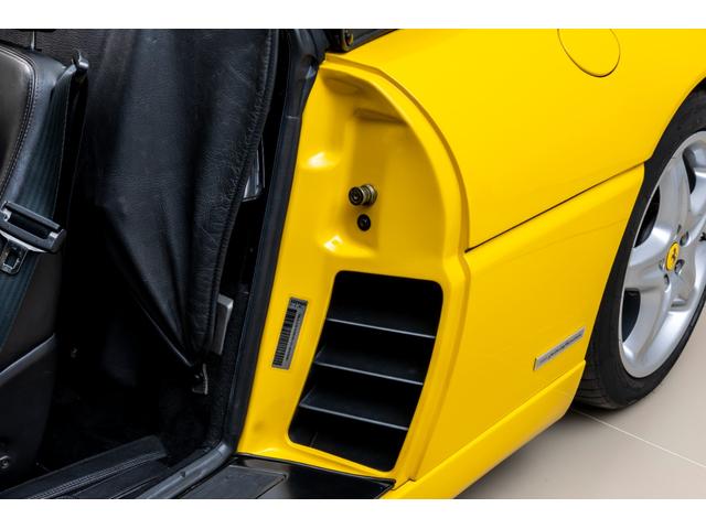 Ｆ３５５ スパイダー　Ｇｉａｌｌｏ　Ｍｏｄｅｎａ　ＭＴ車（37枚目）