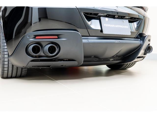 ローマスパイダー 　新車保証継承　ＮｅｒｏＤＳ　左ハンドル車　デイトナスタイルシート　フロントレーダーＡＣＣ　ＬＥＤ付きカーボンステアリングホイール　２０インチクローム仕上鍛造スポーツホイール　ベンチレーテッド電動シート（21枚目）