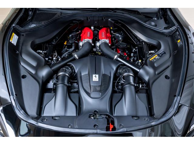 ローマスパイダー 　新車保証継承　ＮｅｒｏＤＳ　左ハンドル車　デイトナスタイルシート　フロントレーダーＡＣＣ　ＬＥＤ付きカーボンステアリングホイール　２０インチクローム仕上鍛造スポーツホイール　ベンチレーテッド電動シート（43枚目）